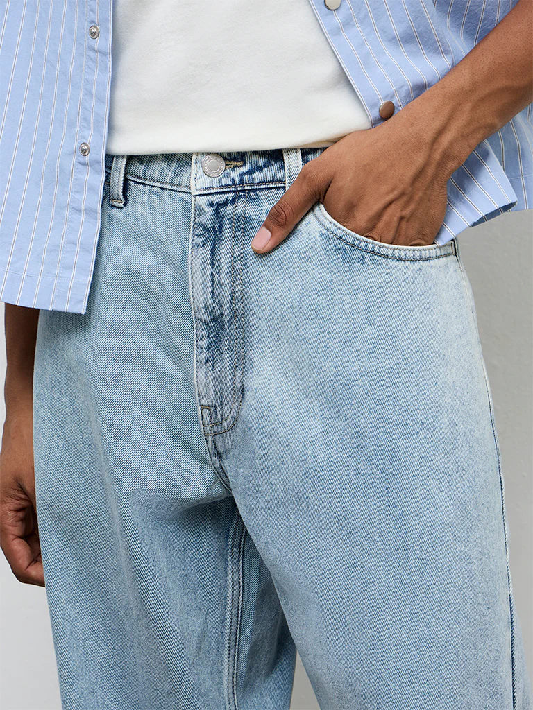 Nuon Light Blue Barrel-Fit Mid-Rise Jeans - Image 3