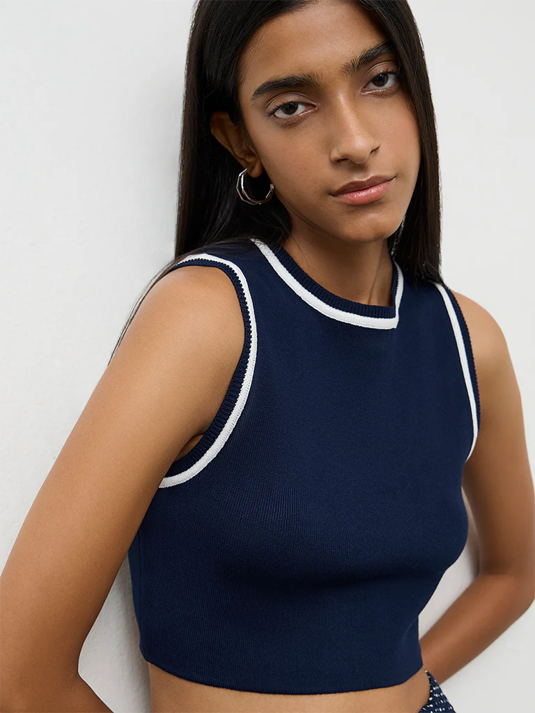 Nuon Navy Contrast-Detailed Top - Image 3
