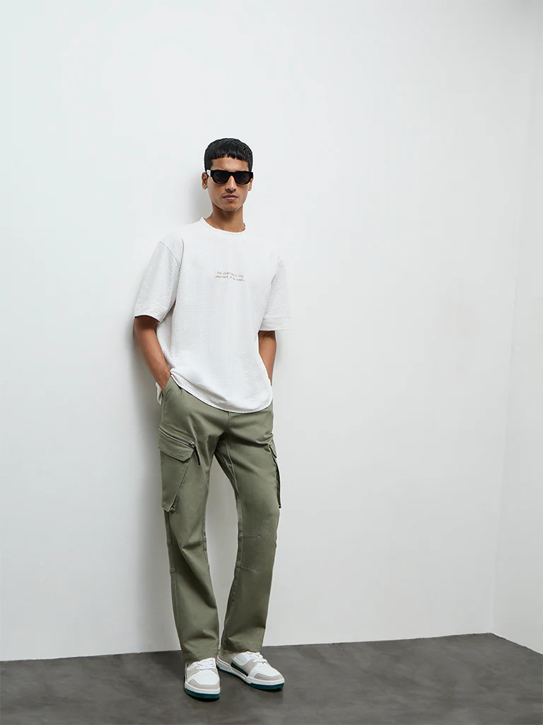 Nuon Off-White Floral Embroidered Relaxed-Fit Cotton T-Shirt - Image 2