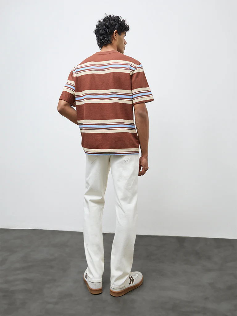 Nuon Off-White Hendrix-Fit Mid-Rise Jeans - Image 4