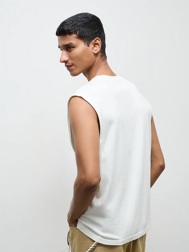 Nuon Off-White Relaxed-Fit Cotton T-Shirt - Image 4
