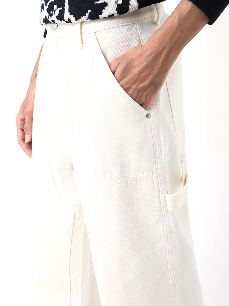 Nuon Off-White Relaxed-Fit Mid-Rise Jeans - Image 3
