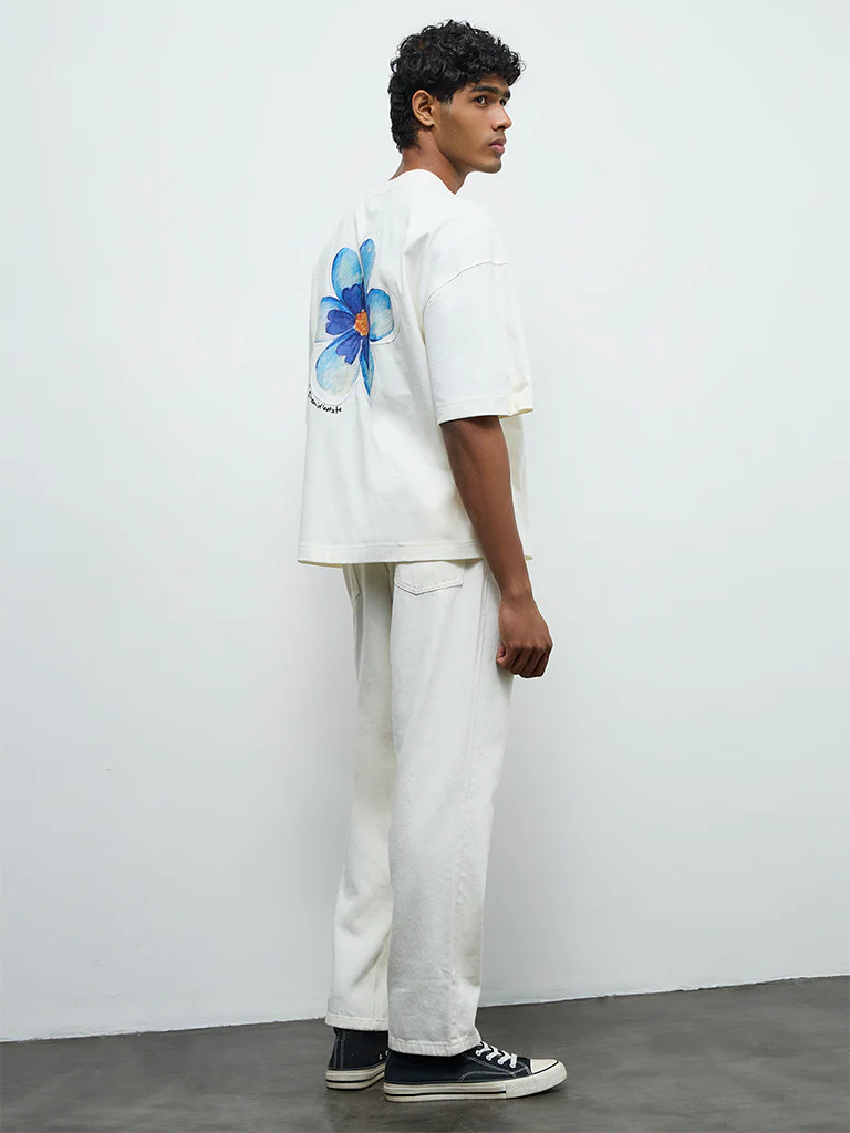 Nuon Off-White Relaxed-Fit Mid-Rise Jeans - Image 4