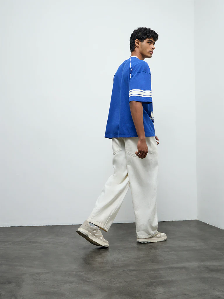 Nuon Off-White Relaxed-Fit Mid-Rise Jeans - Image 4