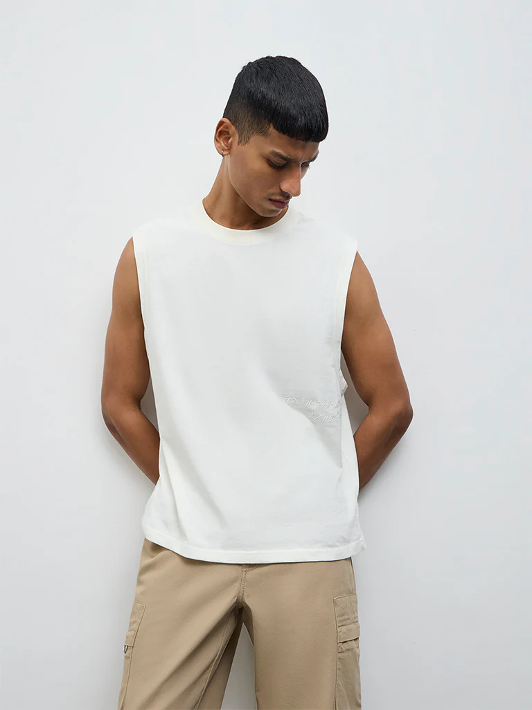 Nuon Off-White Solid Relaxed Fit Cotton T-Shirt - Image 2