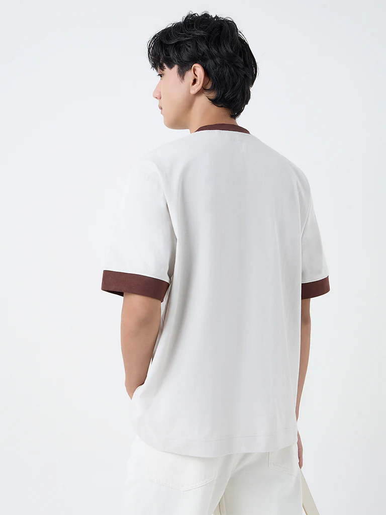 Nuon Off-White Text Design Relaxed-Fit Cotton T-Shirt - Image 4