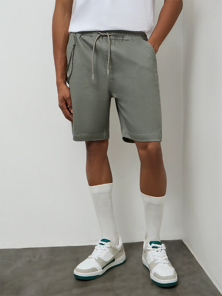 Nuon Olive Relaxed-Fit Mid-Rise Shorts - Image 3