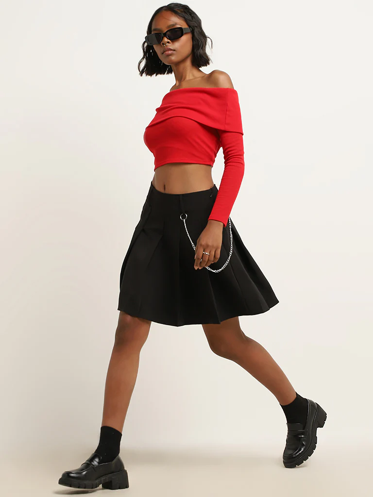 Nuon Red Ribbed Textured Off-Shoulder Cotton-Blend Crop Top - Image 3