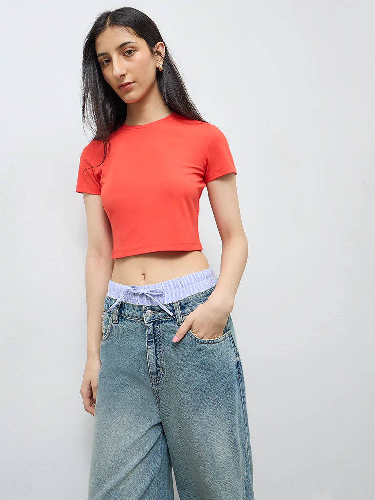 Nuon Red Solid T-Shirt - Image 2