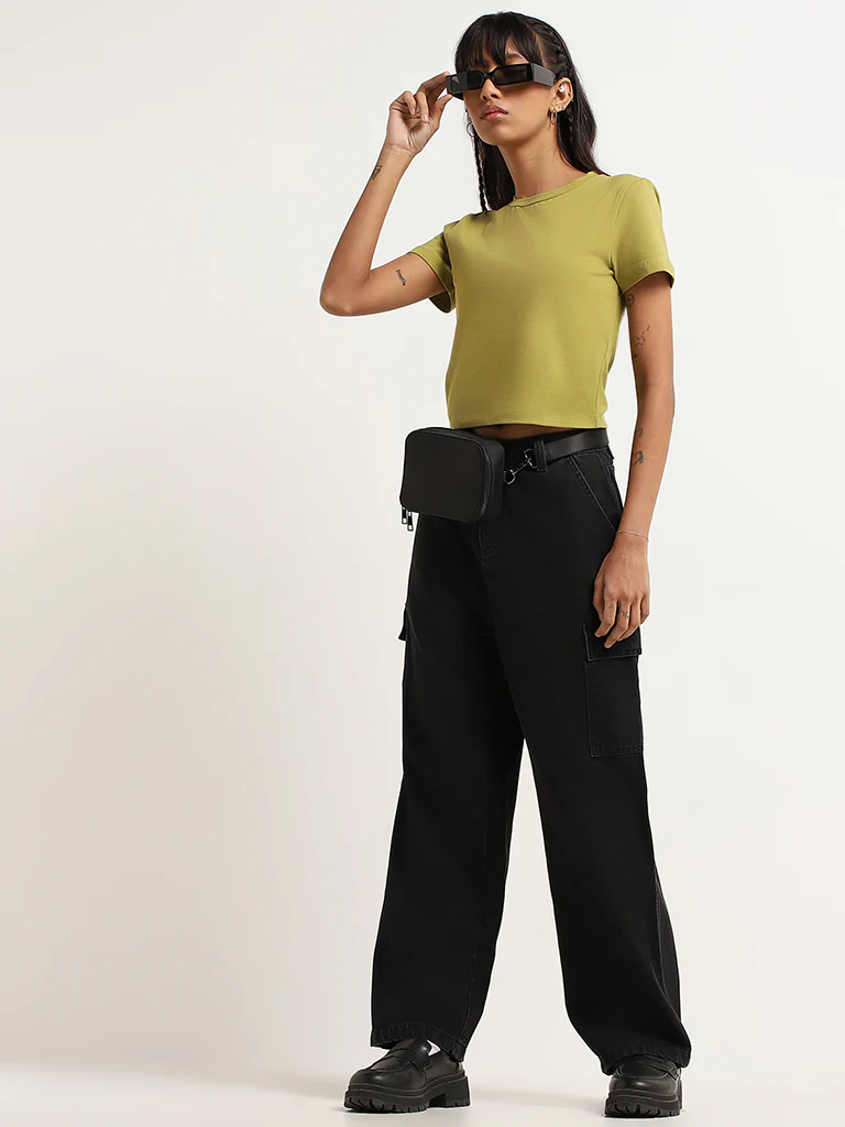 Nuon Solid Green Cotton-Blend Crop T-Shirt - Image 3