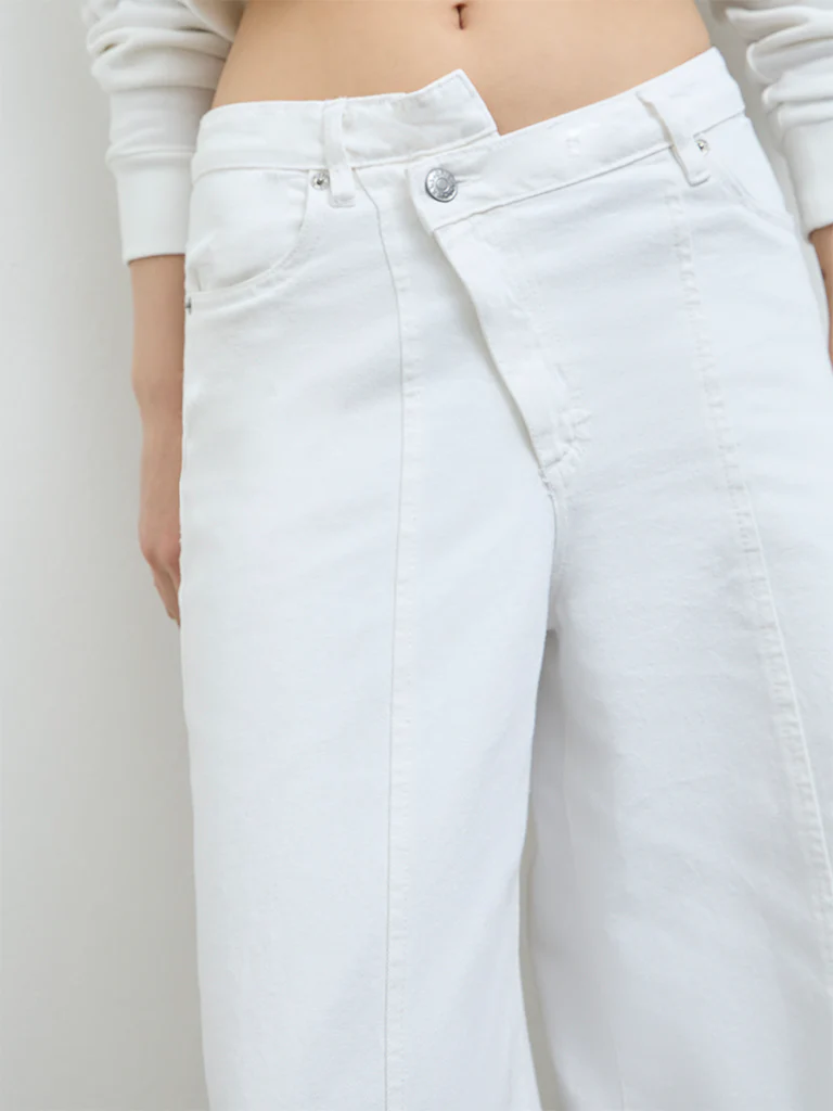 Nuon White High-Rise Flared Cotton Jeans - Image 3