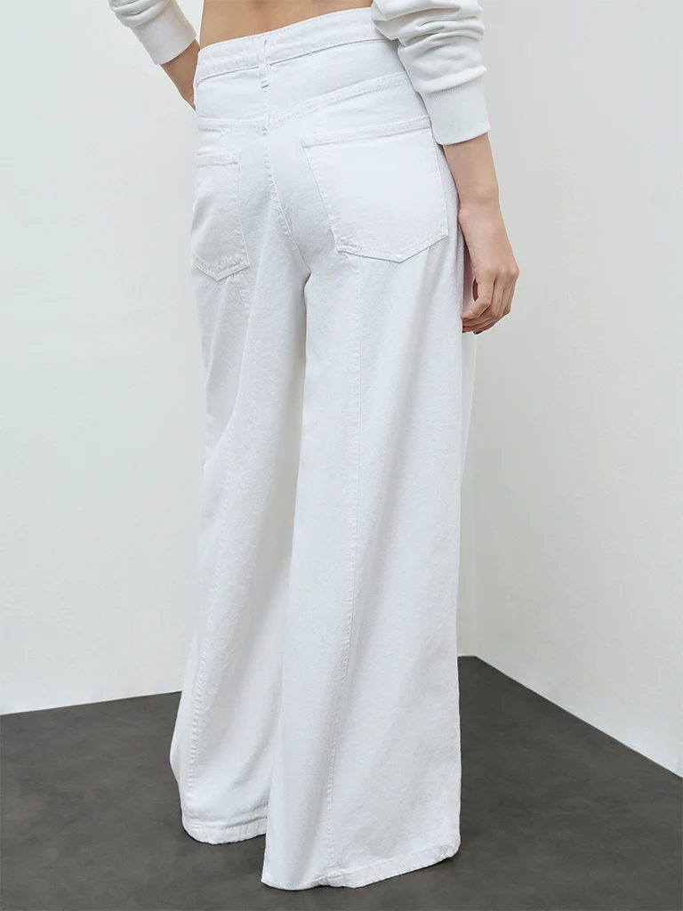 Nuon White High-Rise Flared Cotton Jeans - Image 4