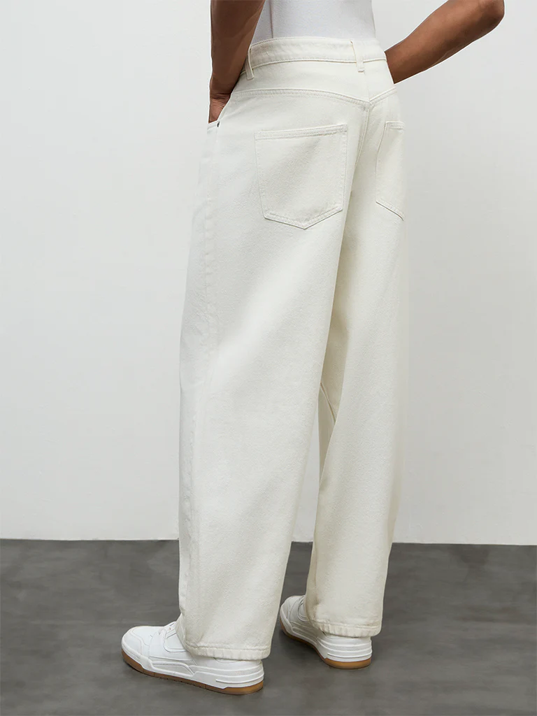 Nuon White Solid Relaxed-Fit Mid-Rise Jeans - Image 4