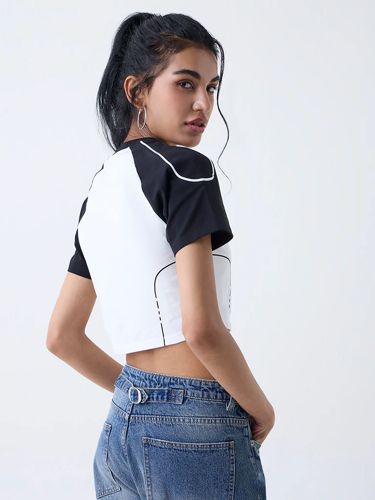 Nuon White Text Design Cotton-Blend T-Shirt - Image 4