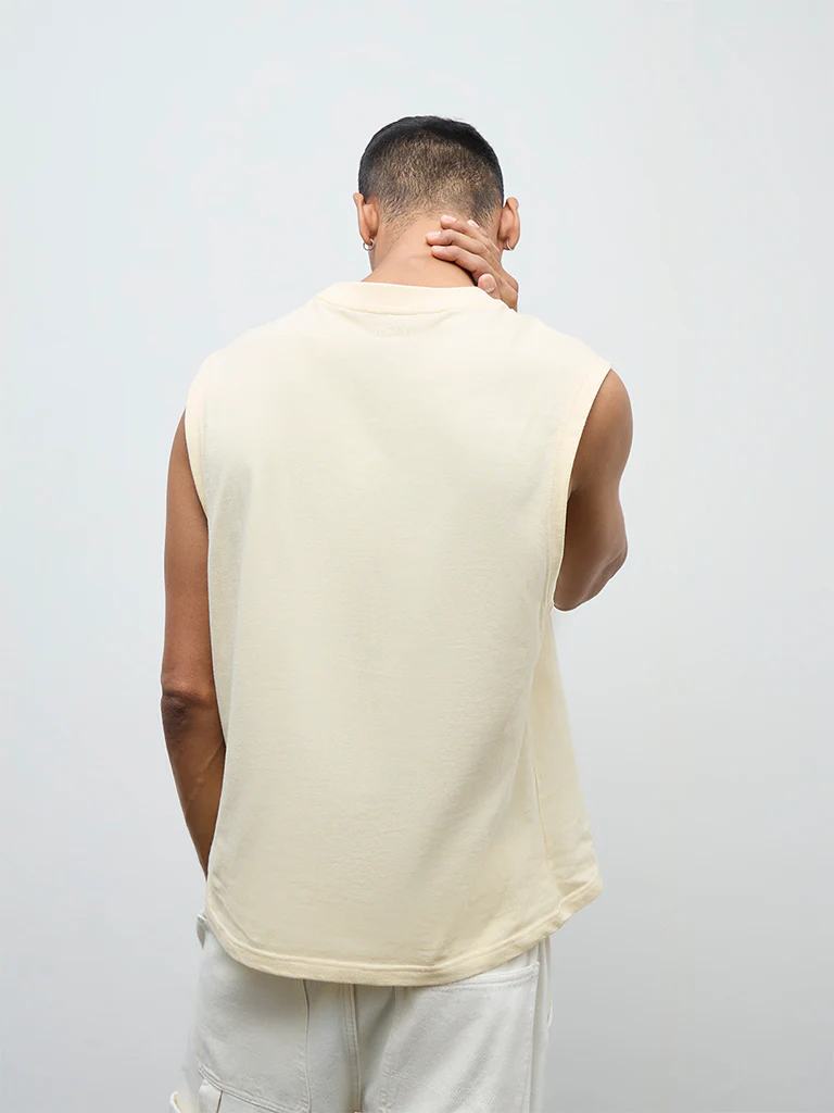 Nuon Yellow Solid Relaxed Fit Cotton T-Shirt - Image 4