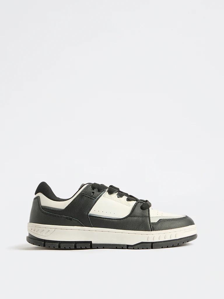 SOLEPLAY Black Colour-Blocked Lace-Up Sneakers - Image 2