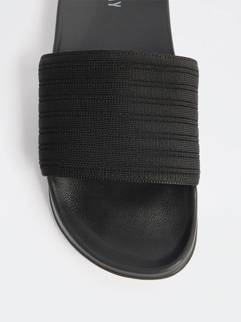 SOLEPLAY Black Knit-Textured Pool Slides - Image 4