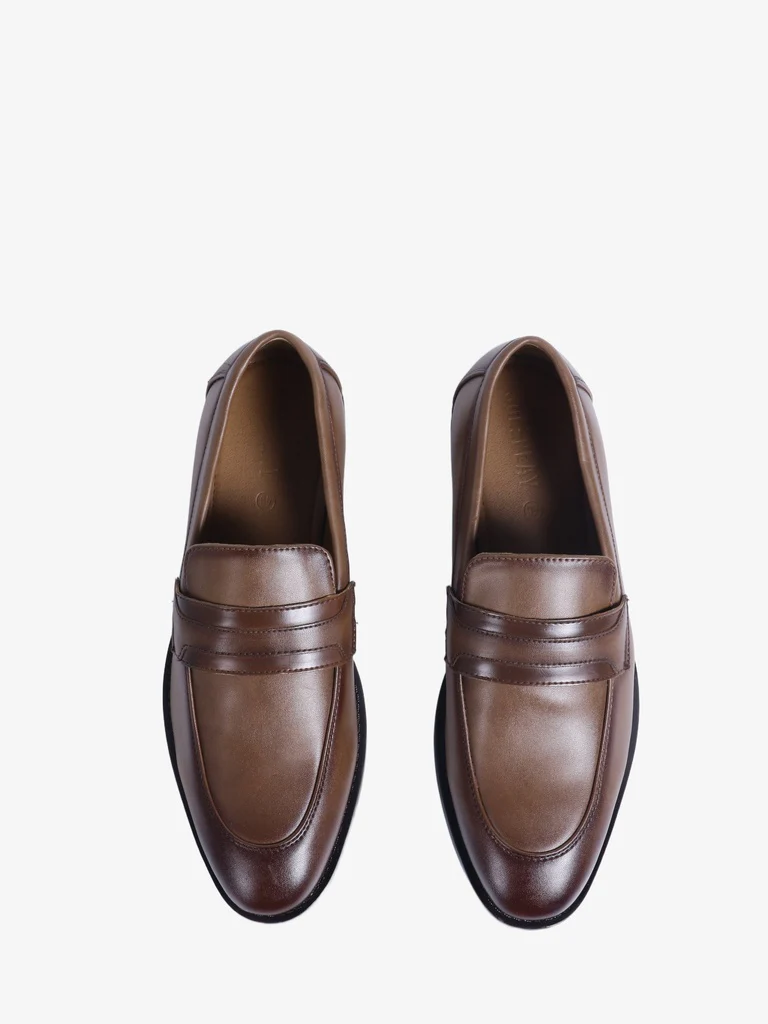 SOLEPLAY Brown Textured Slip-On Loafers - Image 3