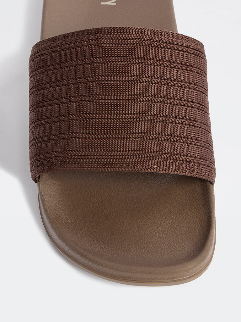 SOLEPLAY Dark Brown Textured Pool Slides - Image 3