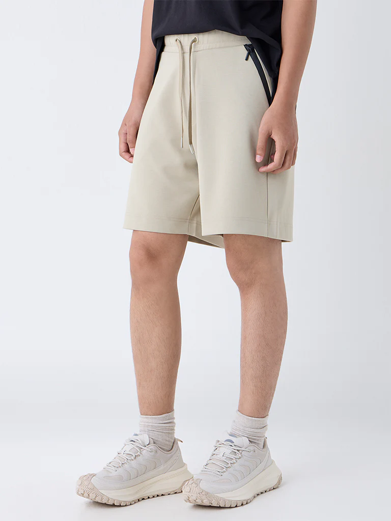 Studiofit Beige Solid Relaxed-Fit Mid-Rise Shorts - Image 3