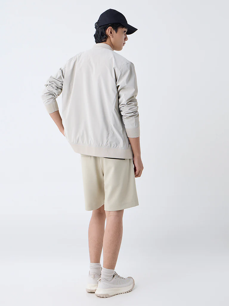 Studiofit Beige Solid Relaxed-Fit Mid-Rise Shorts - Image 5