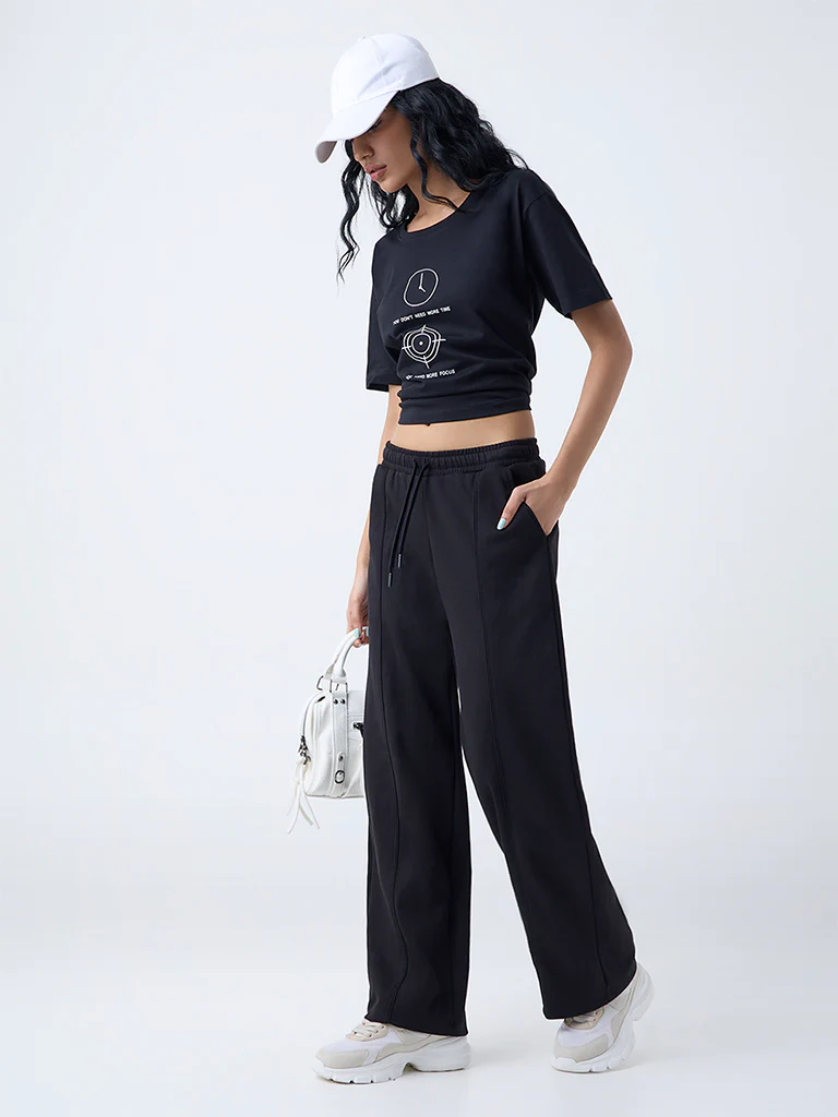 Studiofit Black Printed Cotton T-Shirt