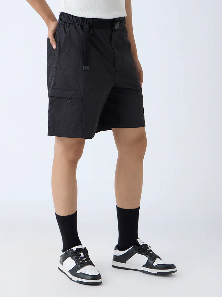 Studiofit Black Solid Relaxed-Fit Mid-Rise Shorts - Image 3