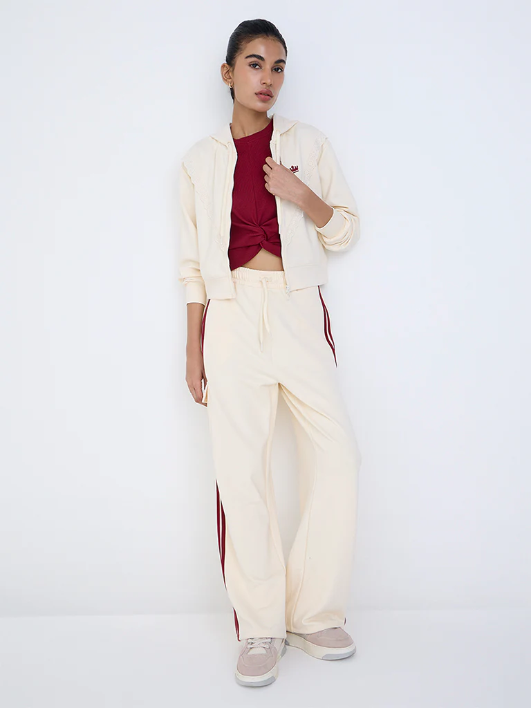 Studiofit Cream Schiffli Detailed Hooded Jacket - Image 2
