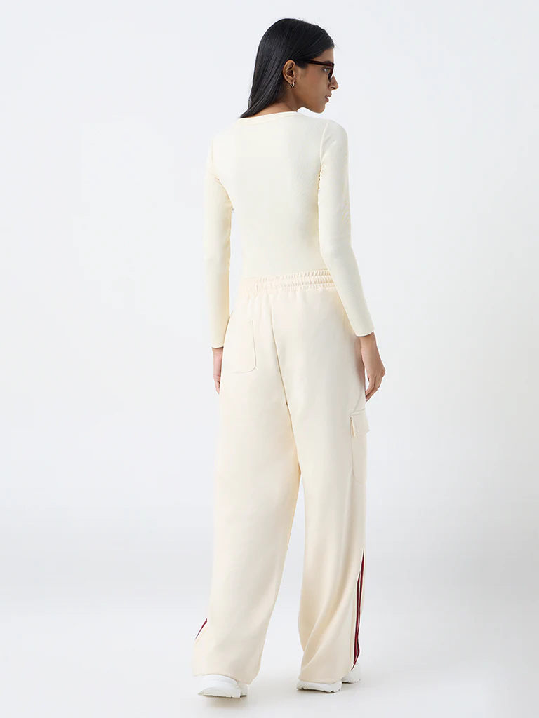 Studiofit Cream Stripe Detailed High-Rise Track Pants - Image 4