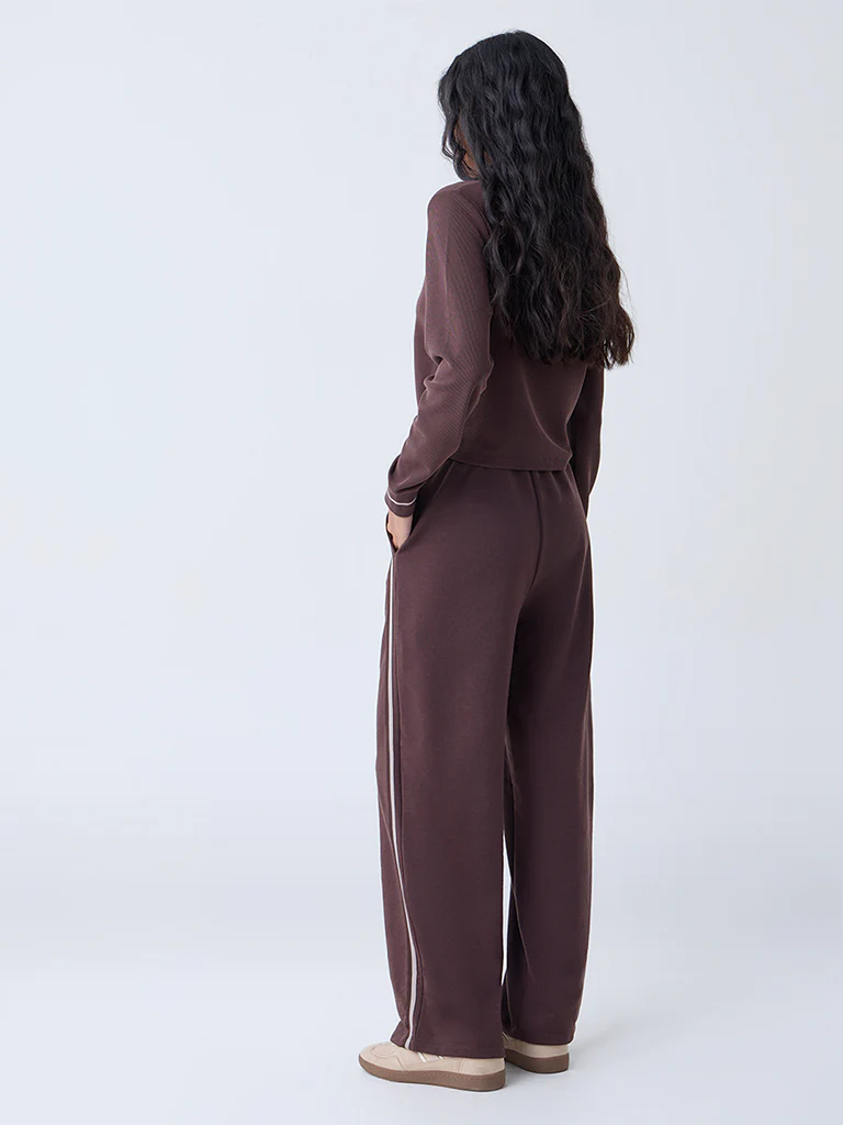 Studiofit Dark Brown Stripe Printed High-Rise Pants - Image 4