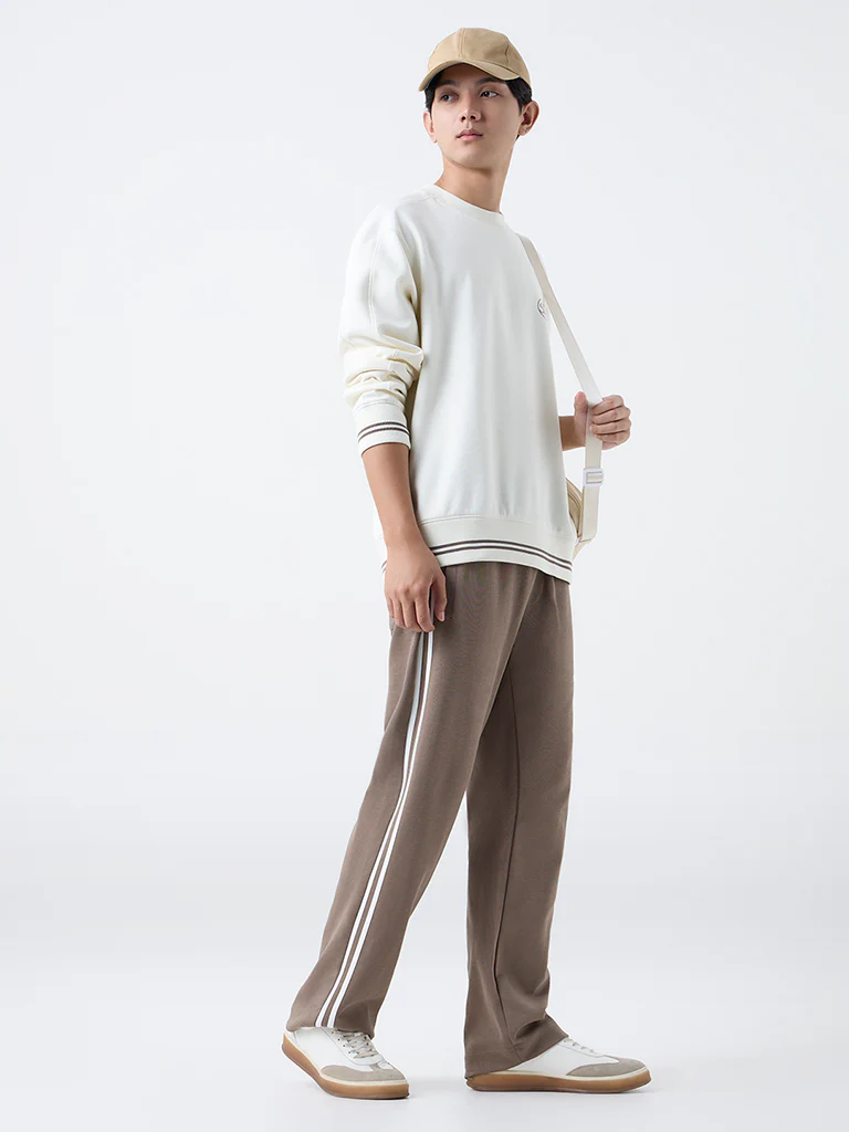 Studiofit Off-White Typographic Relaxed-Fit Sweatshirt - Image 3