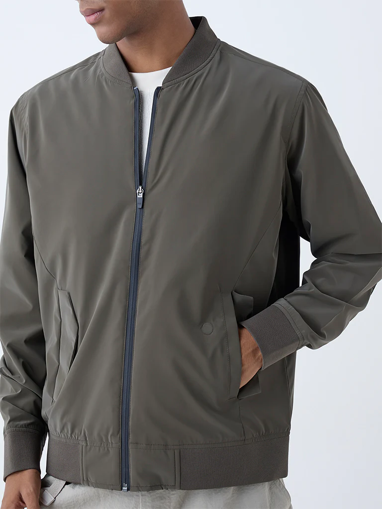 Studiofit Olive Solid Relaxed-Fit Bomber Jacket - Image 4