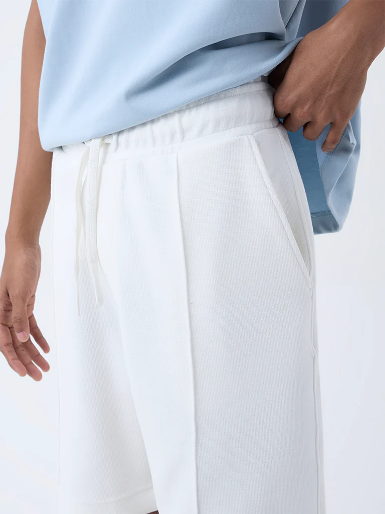 Studiofit White Solid Relaxed-Fit Mid-Rise Cotton-Blend Shorts - Image 4