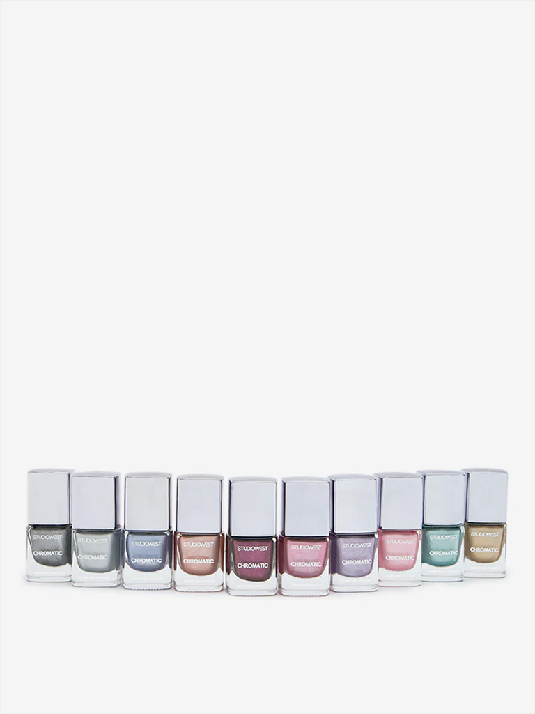 Studiowest Chromatic Green Chrome Ivy GR-30 Nail Colour - 8 ml - Image 4