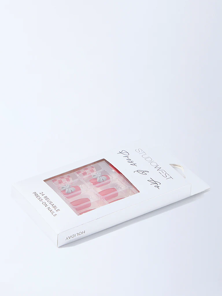Studiowest Holiday Themed Press-On Nail Set - Image 3