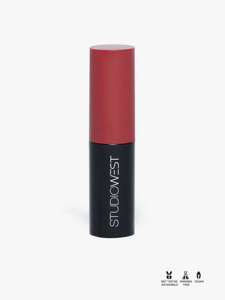 Studiowest Long-Wear Matte Lipstick, R-01, 3.5 GM - Image 3