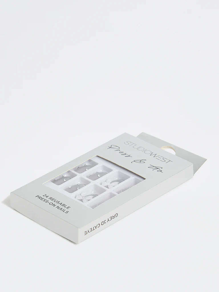Studiowest Multicolour Silver Cat-Eye Press-On Nail Set - Image 3
