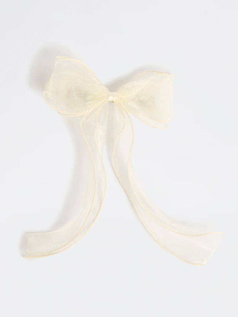Studiowest Off-White Bow Clip