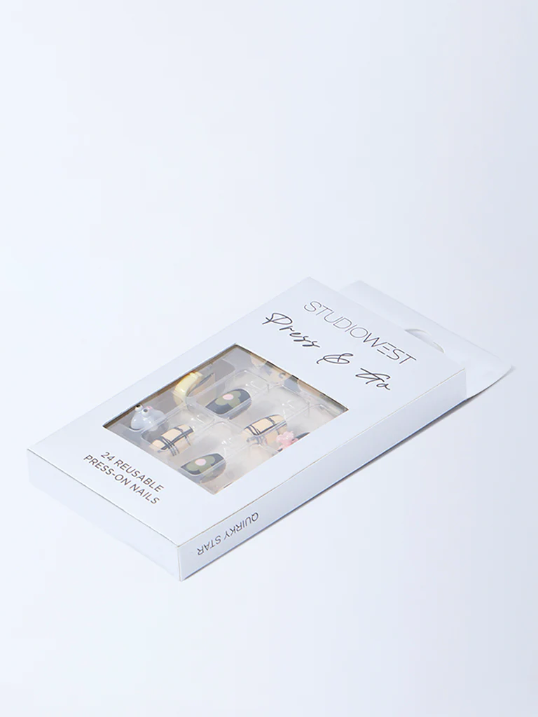 Studiowest Press & Go Quirky Star Reusable Press-On Nail Set - Image 3
