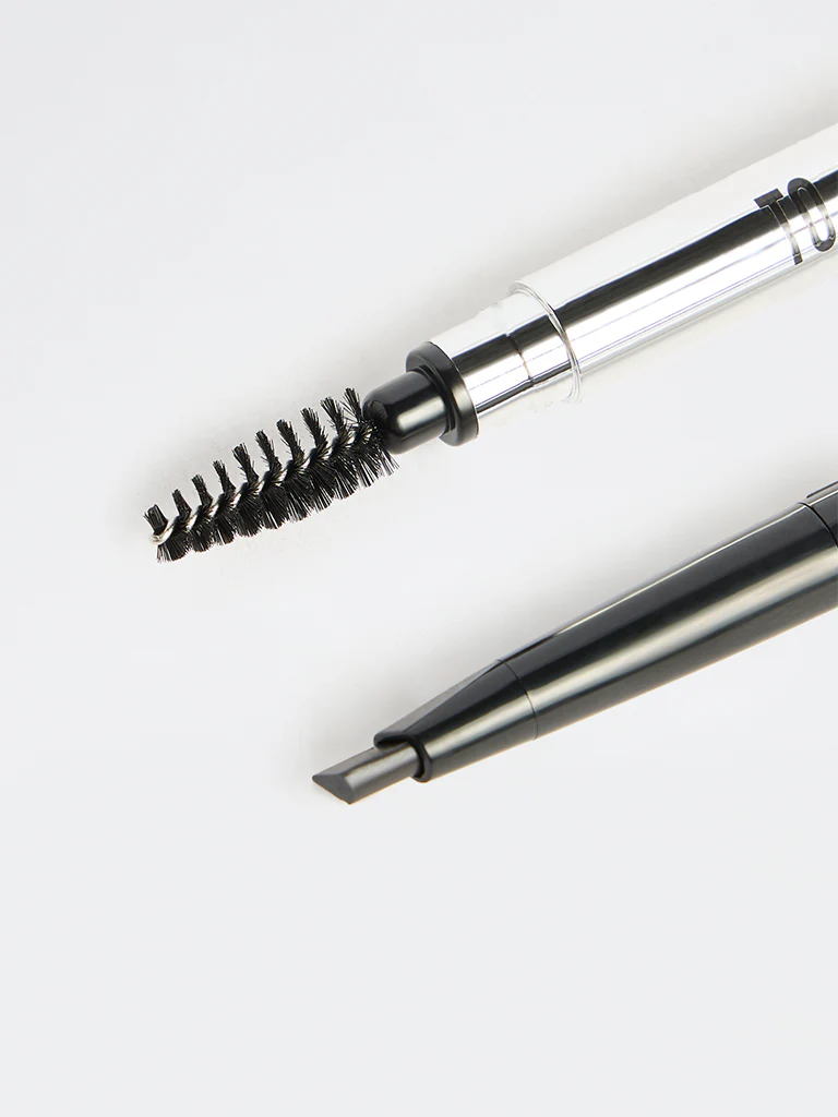Studiowest To The Point Ebony Brow Pencil - Image 4