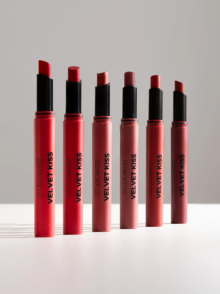 Studiowest Velvet Kiss Slim Stick Red Hot R-01 Lipstick - 2 gm - Image 4