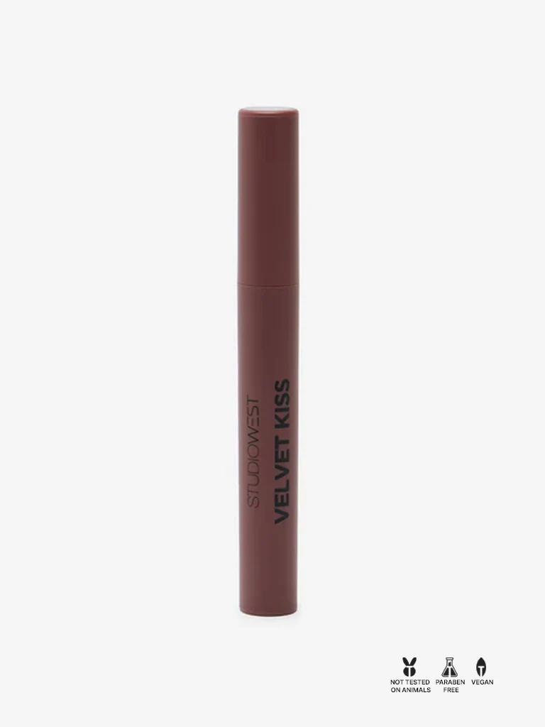 Studiowest Velvet Kiss Slim Stick Sweet Plum MV-01 Lipstick - 2 gm - Image 3