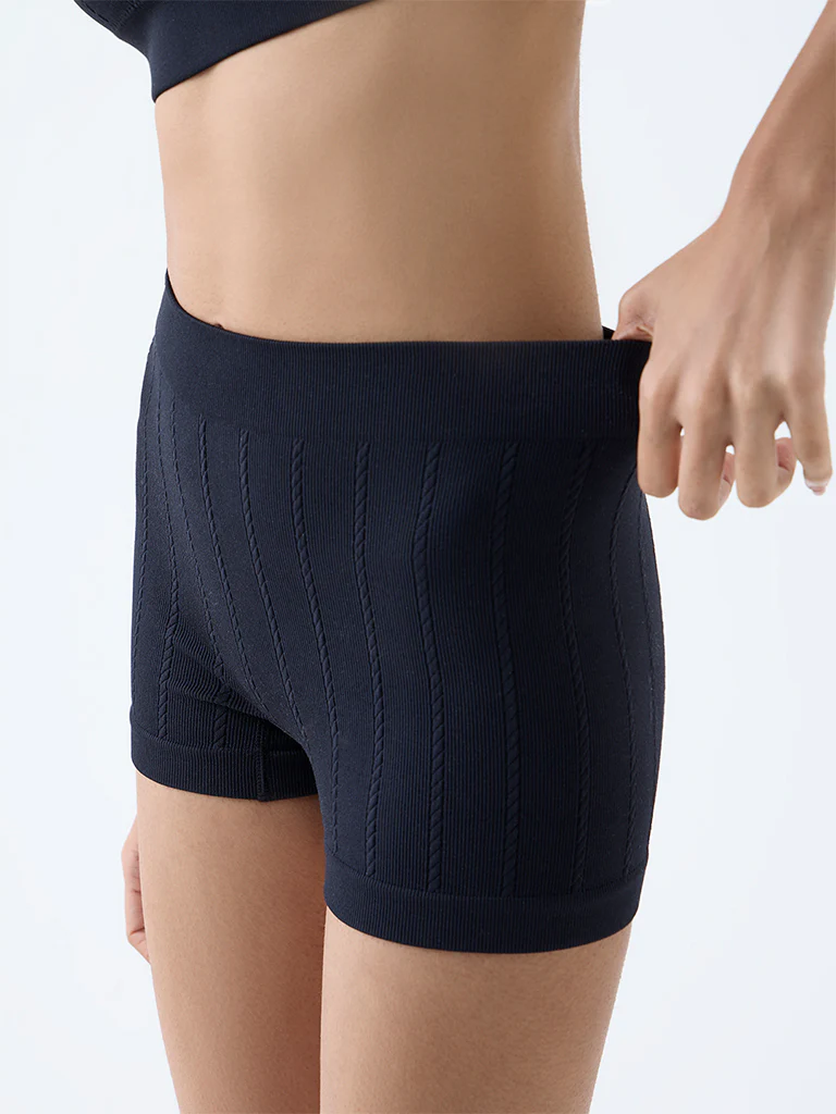 Superstar Black Knitted Seam-Free Boy Shorts Briefs - Image 3