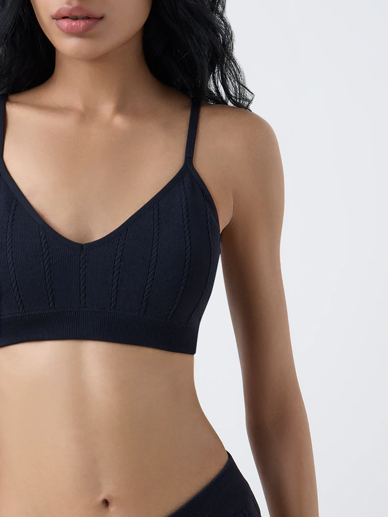 Superstar Black Seam-Free Padded Bra - Image 3