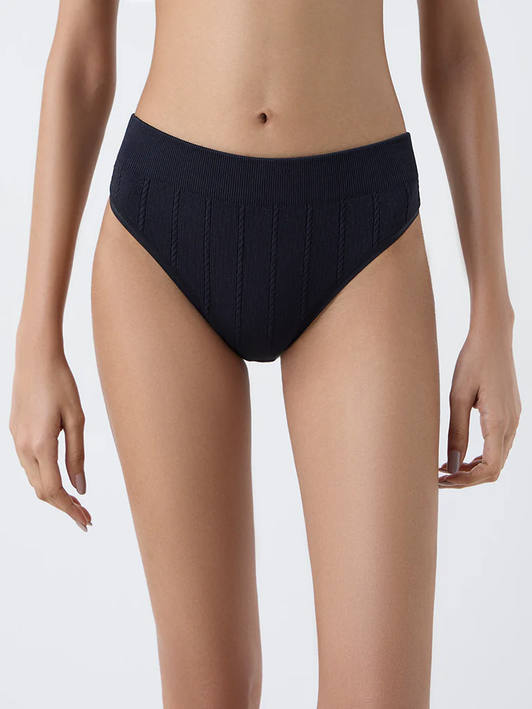 Superstar Black Seam-Free Textured Briefs - Image 2