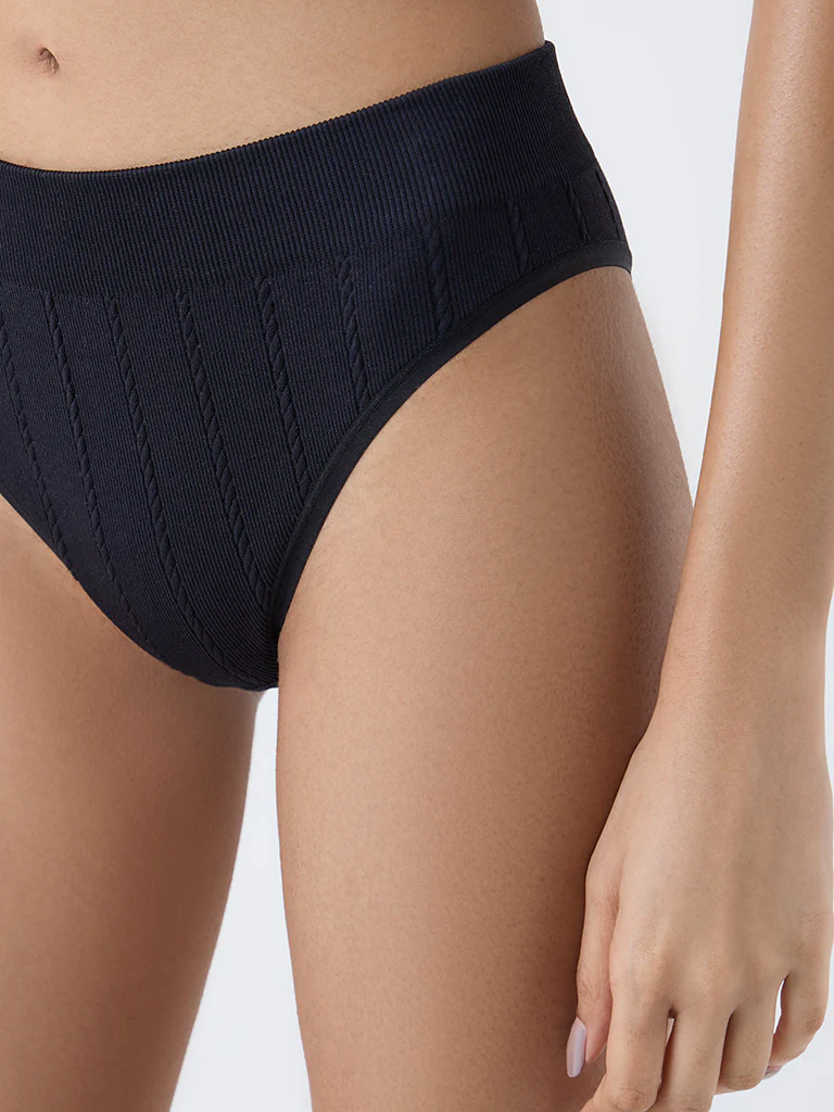 Superstar Black Seam-Free Textured Briefs - Image 3