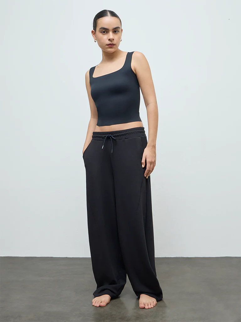 Superstar Black Solid Hidden Camisole - Image 2