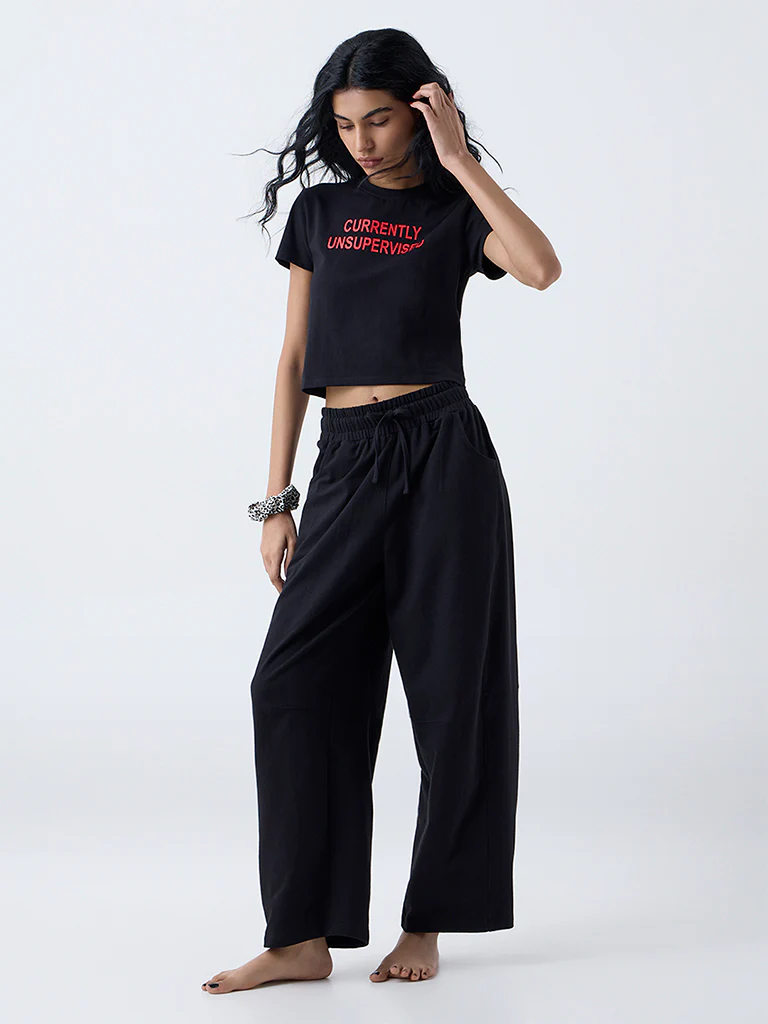 Superstar Black Solid High-Rise Cotton-Blend Pants