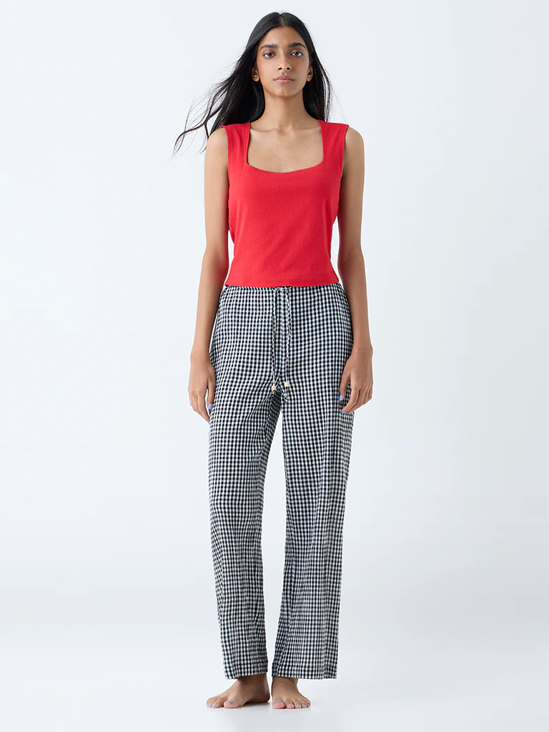 Superstar Red Solid Cotton-Blend Top