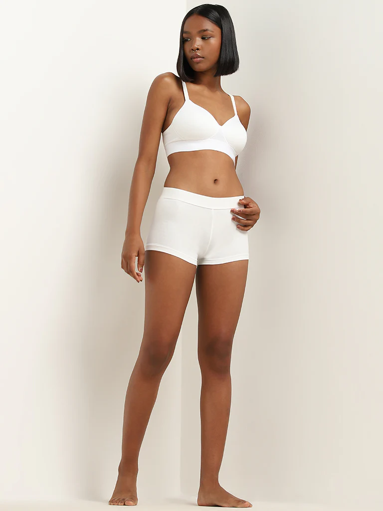 Superstar White Solid Boy Shorts Cotton-Blend Briefs